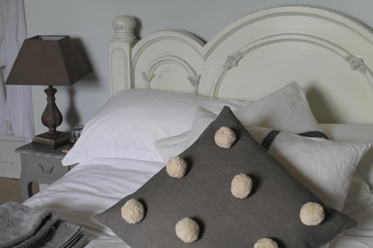 Roundhill Farmhouse Kelston Екстер'єр фото